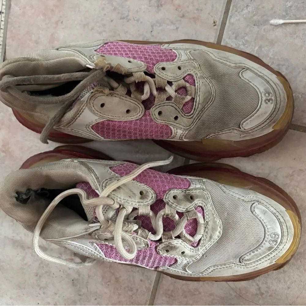 Balenciaga Triple S Trainers chunky sneakers White Pink shoes flats logo flats